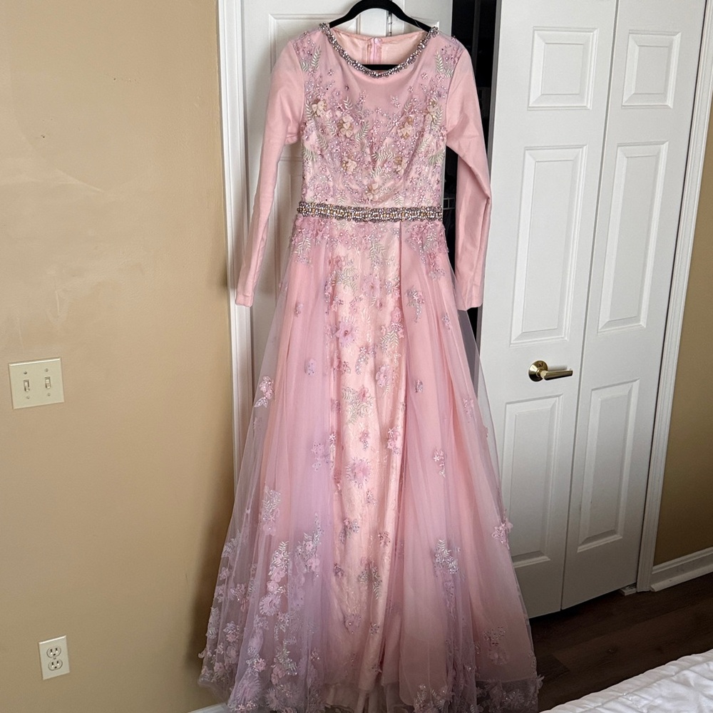 Mac Duggal Pink Embellished over skirt gown - Picture 3 of 10
